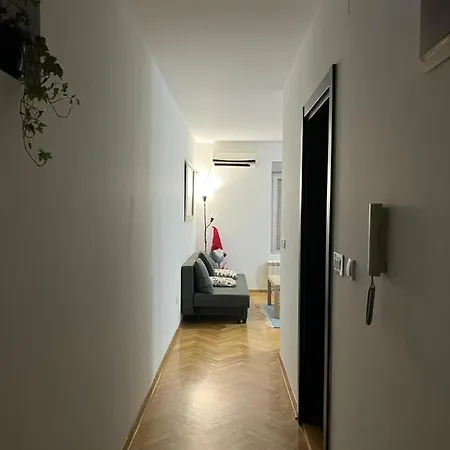Guest house Lovely Flat